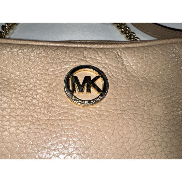 Michael Kors Fulton Small Mini Beige Taupe Leather Zip Chain Strap Crossbody Bag - Picture 3 of 15